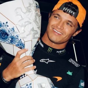 Lando Norris renova com a McLaren até 2030 e fala em se aposentar na equipe