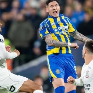 Libertadores: veja melhores momentos de Rosario Central 0 x 0 Corinthians
