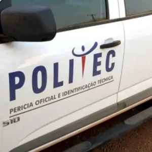 Motociclista morre após bater de frente com caminhão no nortão