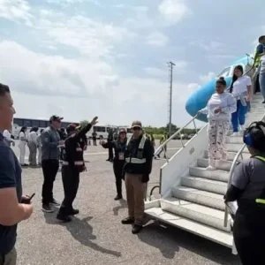 Venezuela retoma voos de repatriação dos EUA após terremotos