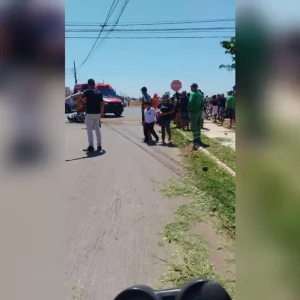 Motorista foge após acidente envolvendo moto com mulher e criança em Nova Mutum/MT