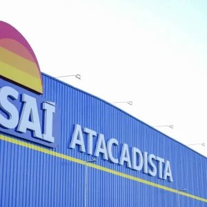 Assaí registra lucro recorrente de R$ 344 milhões no 2° tri, alta de 93,6%