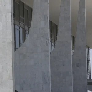 Governo abre processo de reciprocidade contra tarifas dos EUA
