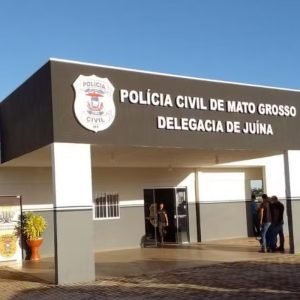 Homem é morto a tiros no portão de casa em Juína (MT)