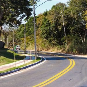 Homem é sequestrado por engano e abandonado em matagal
