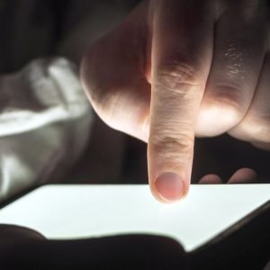Lei amplia punição a crimes sexuais online contra crianças; entenda