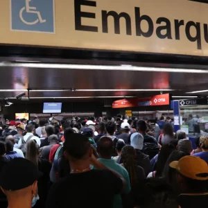 Greve CPTM: Justiça impõe 80% da frota no horário de pico