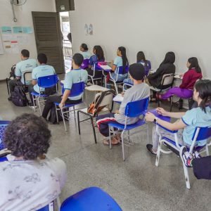 Pé-de-Meia começa a pagar quinta parcela de frequência nesta segunda