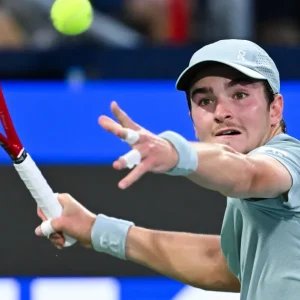 João Fonseca aponta caminho para vencer Ben Shelton em revanche no Canadá