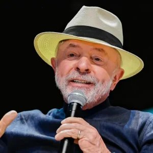 São ilações tiradas de telefonema, diz Lula sobre Lulinha e lobista