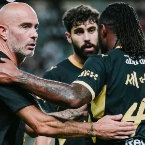 Maresca celebra vitória do City e vê evolução antes da temporada