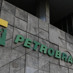 Petrobras tem lucro líquido de R$ 52,4 bi no segundo trimestre