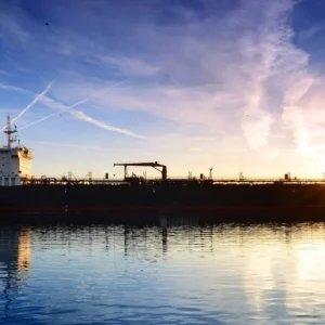 Brasil deve aumentar exportações de etanol na safra 26/27