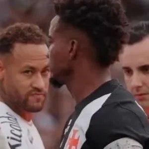 Neymar debocha de Thiago Mendes após vitória do Santos: “Soberba”