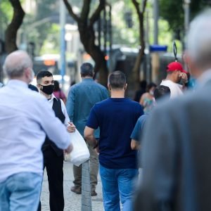 Para 81% dos brasileiros, é fundamental que candidato acredite em Deus