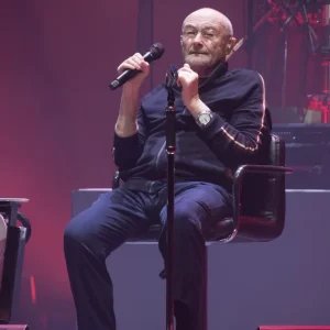 Phil Collins diz que filhos foram chamados para se despedir dele
