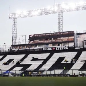Vasco x Santos: escalações e onde assistir ao jogo do Brasileirão