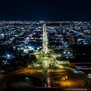 Piloto relata ter visto 4 óvnis em formação triangular durante sobrevoo em MT
