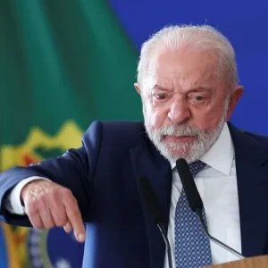 Após jantar, Lula avalia conferência com empresários em São Paulo