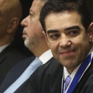 Bruno Dantas renuncia ao cargo de ministro do TCU