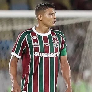 Libertadores: Thiago Silva reclama da arbitragem após pênalti contra o Flu