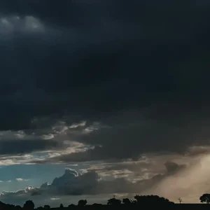 Rio Grande do Sul terá chuva intensa e ventos de até 100 km/h
