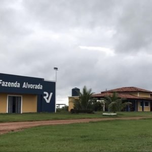 Homem é preso após espancar trabalhador em alojamento de fazenda em MT