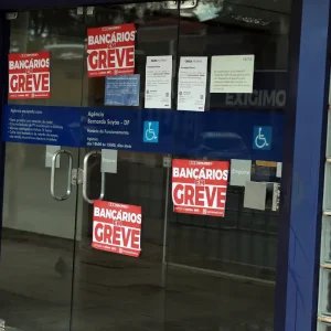 TST: 60% dos empregados da Caixa devem permanecer em atividade