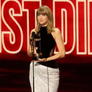 VMA: Taylor Swift bate Beyoncé e se isola como maior vencedora da história