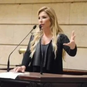 Justiça manda prender ex-vereadora Verônica Costa por tortura contra ex-marido; defesa diz que crime foi “bárbaro”
