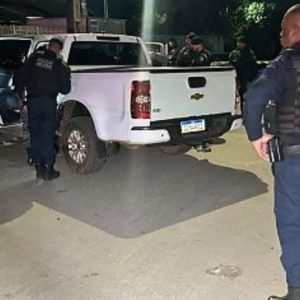 Dupla em moto mata homem dentro de S10 e deixa esposa ferida – MidiaNews