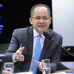 Cezinha dizia ter acesso a Nunes Marques e que faria pedidos, diz PF