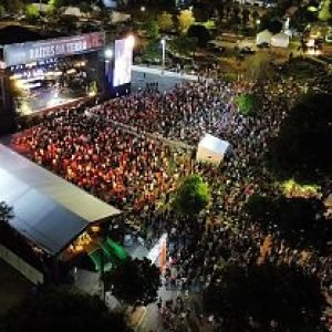 Nova Mutum/MT canta junto com Michel Teló e transforma festival em encontro de gerações; Veja vídeo | Power Mix