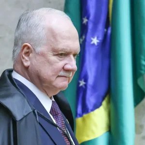 Fachin pede para Mendonça derrubar sigilo de pagamentos de Vorcaro