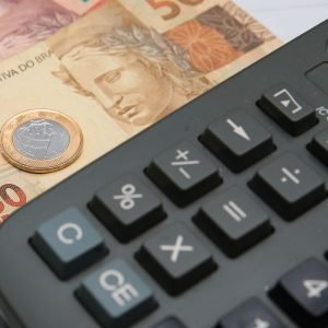 Prazo para empresas optarem por Simples é adiado para 15 de outubro