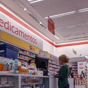 Mudanças na emissão e no controle de receitas médicas entram em vigor
