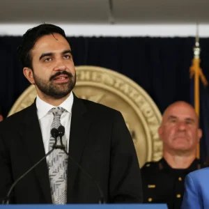 Prefeito de Nova York assina decretos para reforçar segurança no 11/9