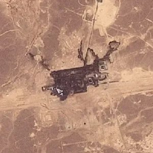 Arábia Saudita paralisa oleoduto, e houthis controlam Mar Vermelho