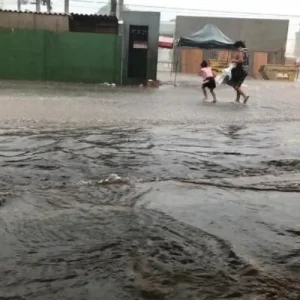 Pancadas de chuva surpreendem moradores de Sinop, Cuiabá e Várzea Grande