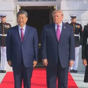 Trump e Xi têm visões opostas sobre avanço da IA, diz especialista