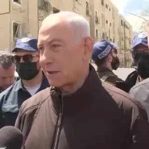 Netanyahu teria sido avisado antes de ataque de 7 de outubro, diz jornal