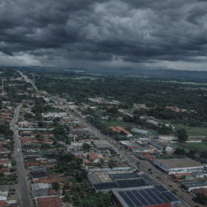 Rosário Oeste e outras 59 cidades de MT entram em alerta para chuva forte e ventos de até 60 km/h