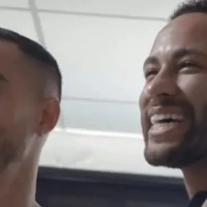 Neymar fura anúncio do Santos e revela Philippe Coutinho como novo reforço