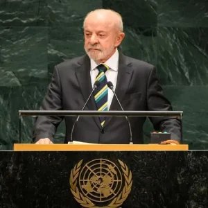 Análise: Governo Lula vê interferências dos EUA em quatro frentes