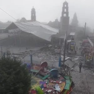 Explosão de fogos de artifício durante missa no México deixa 10 mortos