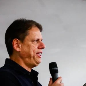 Vox Brasil: governo Tarcísio é aprovado por 67,8%; desaprovação é de 23,1%