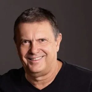 Quem é Guto Felício dos Santos, candidato ao Senado pelo Distrito Federal
