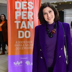 Beth Goulart sobre Alzheimer: “Cuidar do cérebro começa antes dos sintomas”