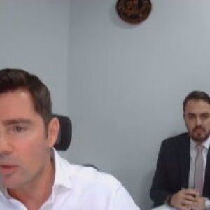 Delação de Vorcaro fica em “banho-maria” em meio à crise do STF