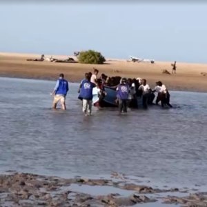 Iemenitas fogem enquanto guerra se espalha pelo Oriente Médio, diz agência